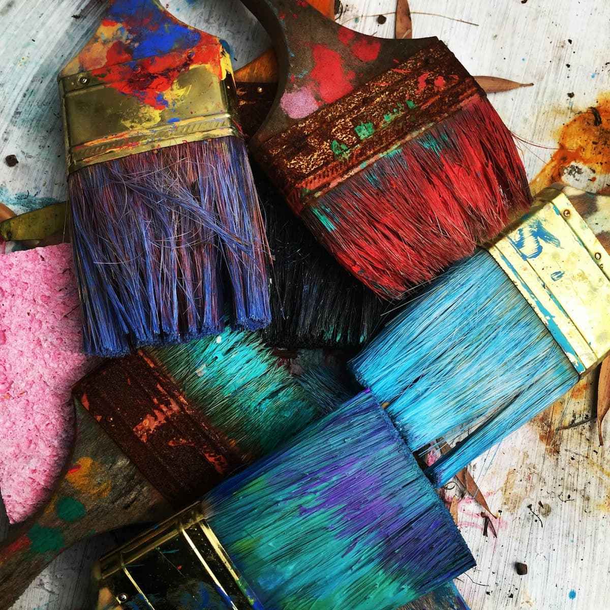 Artist painting — design and creative entrance prep